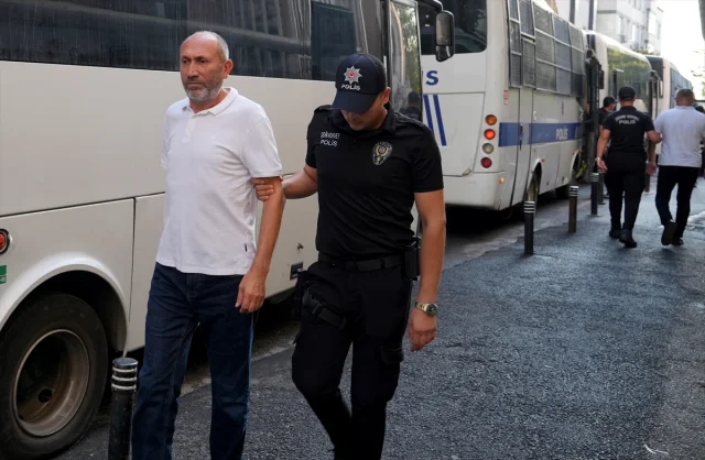 İBB'deki Yolsuzluk Soruşturmasında Adliye Süreci Başladı