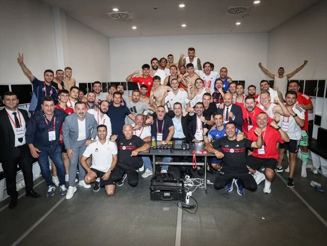 Antalyaspor'dan Tarihi Başarı: Süper Lig'de Yıldızlaşan Perf...