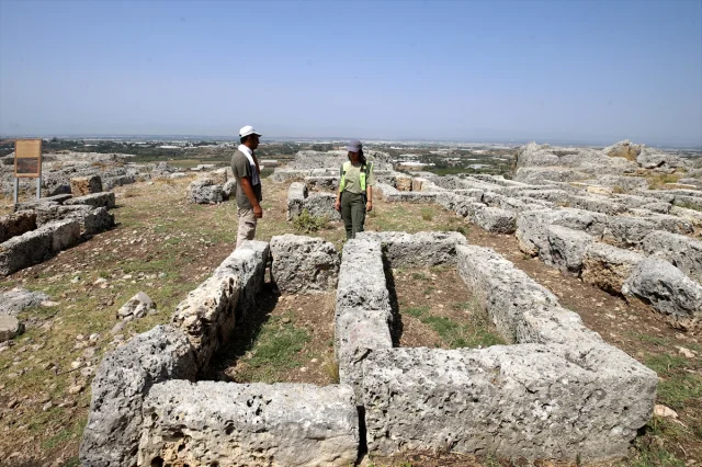 Antik Mezarlarda Keşfedilen Gizem Roma Dönemine Işık Tutuyor