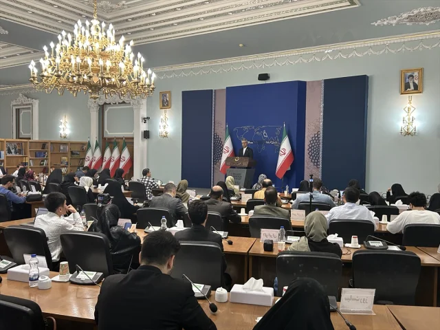 İran İsrail'in Politikalarıyla Savaşa Sürükleniyor mu