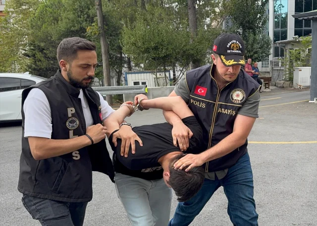 Ümraniye'de Şok Eden Olay: Sokakta Saldırıya Uğrayan Kadın H...