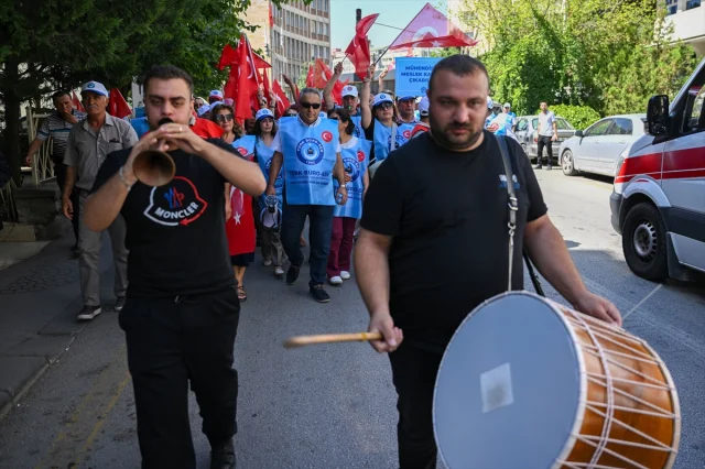Türkiye Kamu-Sen'in İş Bırakma Kararı: Talepler ve Beklentiler