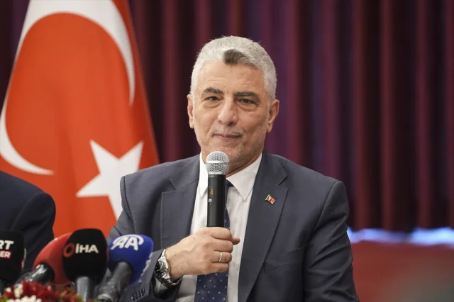 İstanbul'da Gıda Sektörünün Kalbi Atıyor Ticaret Bakanı Bolat Önemli Açıklamalar Yaptı