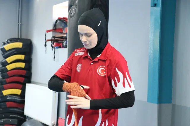 Ayşe Kaplan Ringlerde Tarih Yazmaya Hazırlanıyor