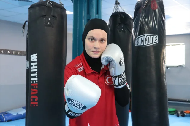 Ayşe Kaplan Ringlerde Tarih Yazmaya Hazırlanıyor