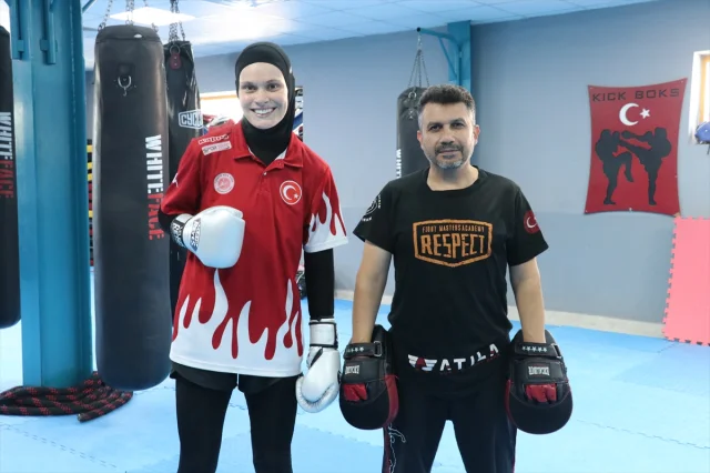 Ayşe Kaplan Ringlerde Tarih Yazmaya Hazırlanıyor