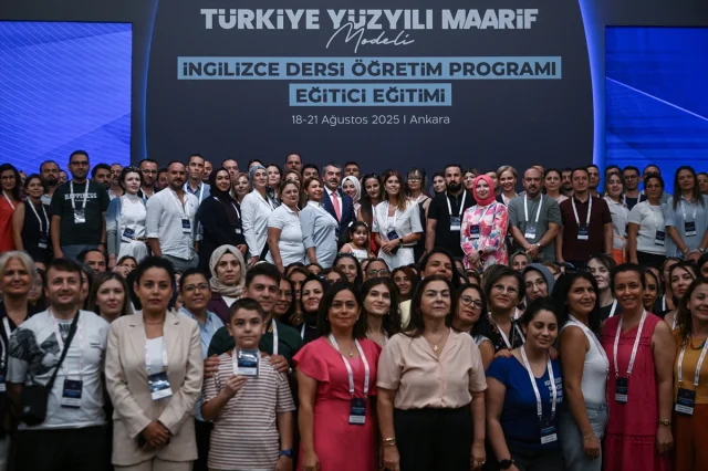 Bakan Tekin'den Eğitimde Yabancı Dil Reformu
