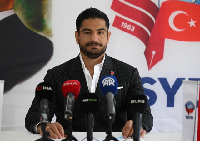 Türkiye Güreşinde Belirsiz Gelecek: Akgül'ün Düşük Beklentil...