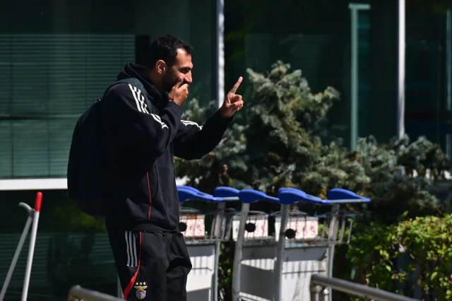 Benfica'nın İstanbul Çıkarması Fenerbahçe Maçına Hazırlık
