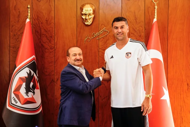 Burak Yılmaz Gaziantep FK'de! Yeni Teknik Direktör Neler Getirecek?