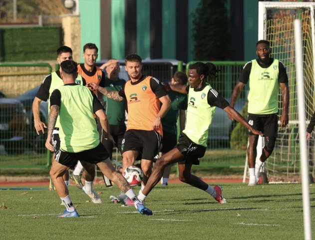 Kocaelispor Fenerbahçe'ye Meydan Okuyor