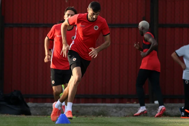 Adama Traore Gençlerbirliği'nde İlk Antrenmanına Çıktı: Taraftarların Beklentisi Büyük