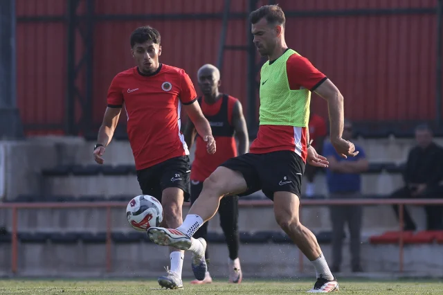 Adama Traore Gençlerbirliği'nde İlk Antrenmanına Çıktı: Taraftarların Beklentisi Büyük