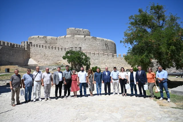 TÜDAV Araştırma Gemisinin Çanakkale'den Başlayan Bilimsel Yolculuğu Sürüyor