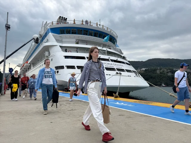 Kruvaziyer Turizmi Amasra'da Canlanıyor: 1117 Yolcu İle Görkemli Ziyaret