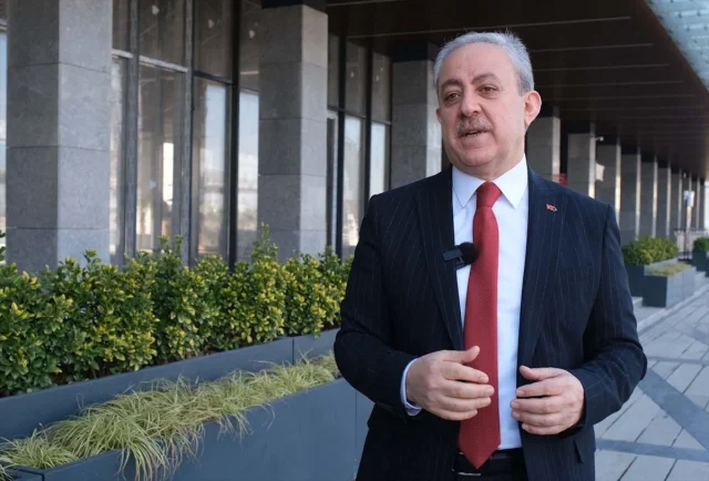 Bursa'da Yapımı Tamamlanan Dev Yer Altı Otoparkı Merak Uyandırıyor