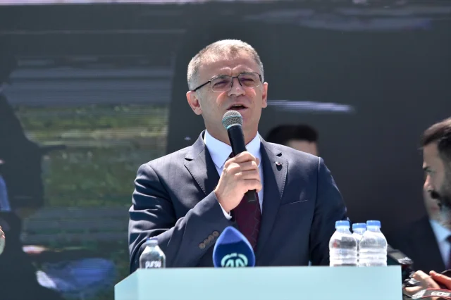 Van'daki TÜGVA Yaz Okulu Renkli Etkinliklerle Sona Erdi