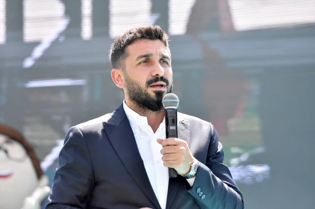 Van'daki TÜGVA Yaz Okulu Renkli Etkinliklerle Sona Erdi