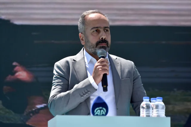 Van'daki TÜGVA Yaz Okulu Renkli Etkinliklerle Sona Erdi