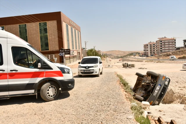 Adıyaman'da Dehşet Anları: Otomobilin Devrilmesiyle 5 Kişi Hastanede
