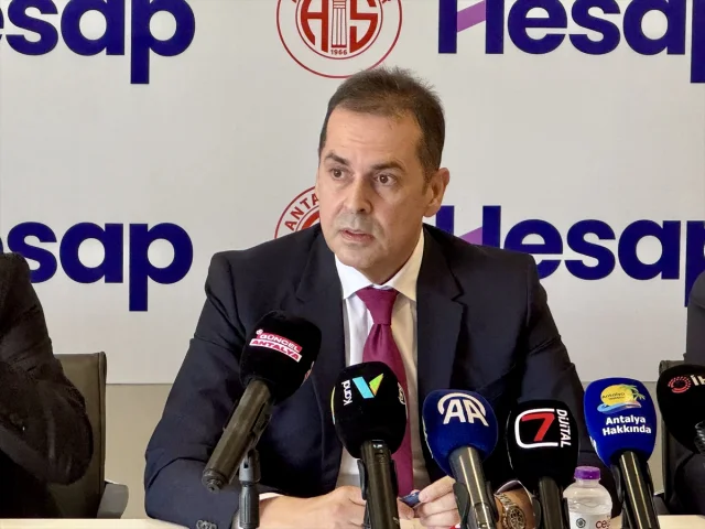 Antalyaspor Başarısının Sırrını Açıkladı Transferde Sürprizl...