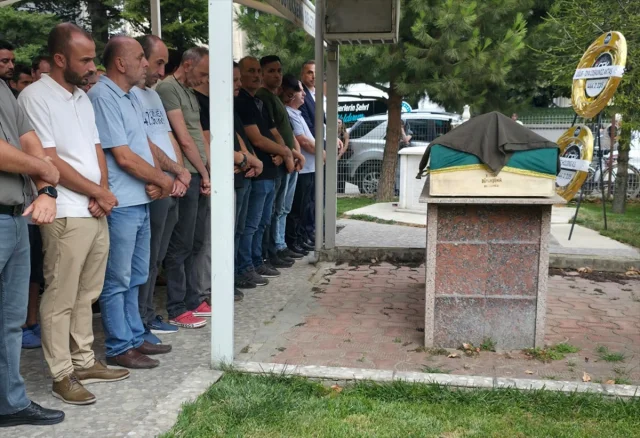 Havuzda Fenalaşan Küçük Berra'nın Acı Kayıp Hikayesi