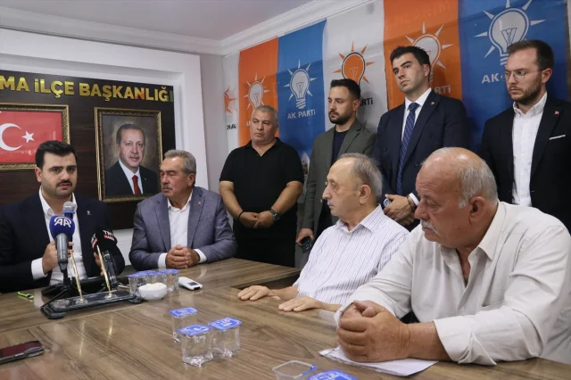 Eyyüp Kadir İnan İzmir'de CHP'yi Hedef Aldı