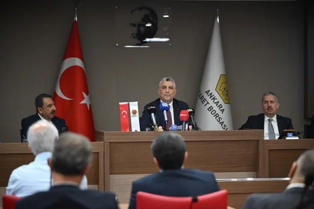 Ticaret Bakanı Bolat: Türkiye'de Lisanslı Depoculukta Hedef Yükseliyor