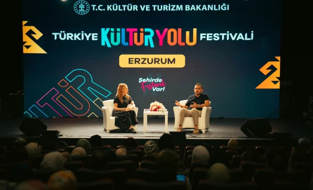 Erzurum Kültür Yolu Festivali İzleyicileri Büyüledi