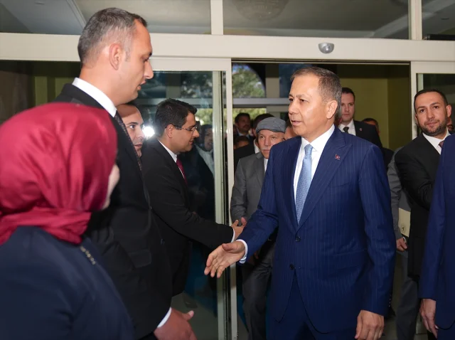 Ali Yerlikaya Erzurum'da Önemli Temaslarda Bulundu