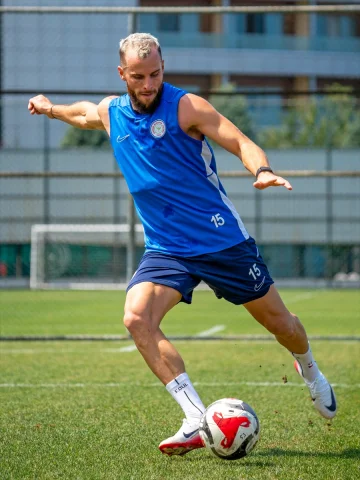 Rize'den Galatasaray'a Zorlu Hazırlık: İdmandan Dikkat Çeken...