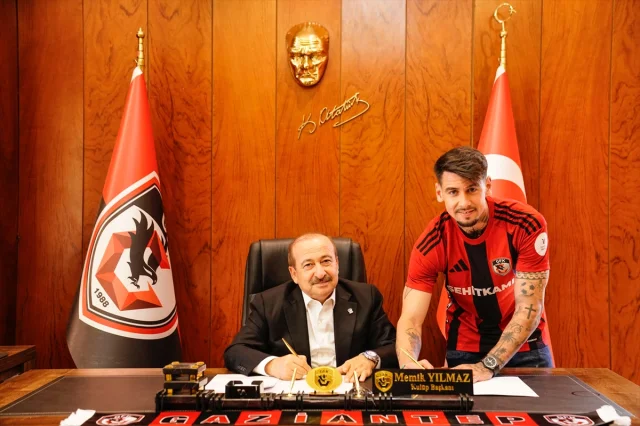 Gaziantep FK'ya Şaşırtıcı Transfer: İspanyol Futbolcu Luis Perez Geliyor
