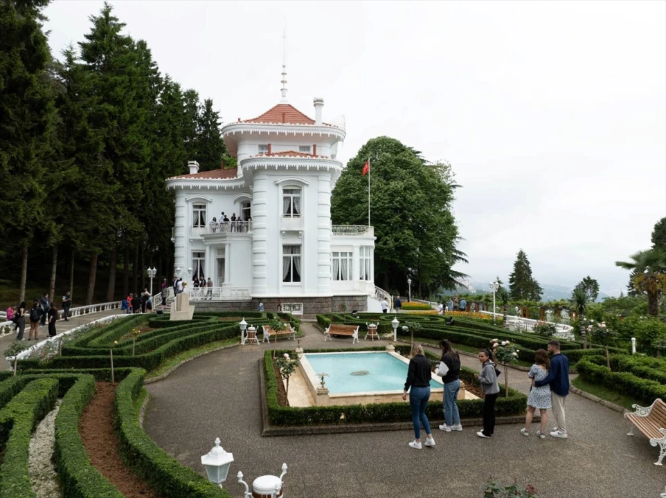 Trabzon'un Tarihi Güzelliklerini Keşfeden Turist Sayısında Artış