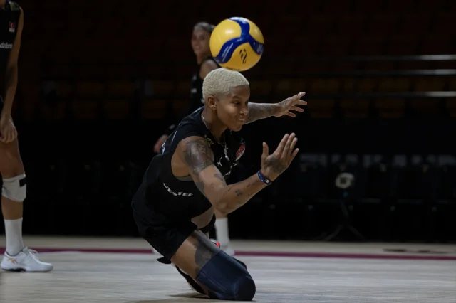 A Milli Kadın Voleybol Takımı Tayland'da Göz Kamaştırıyor