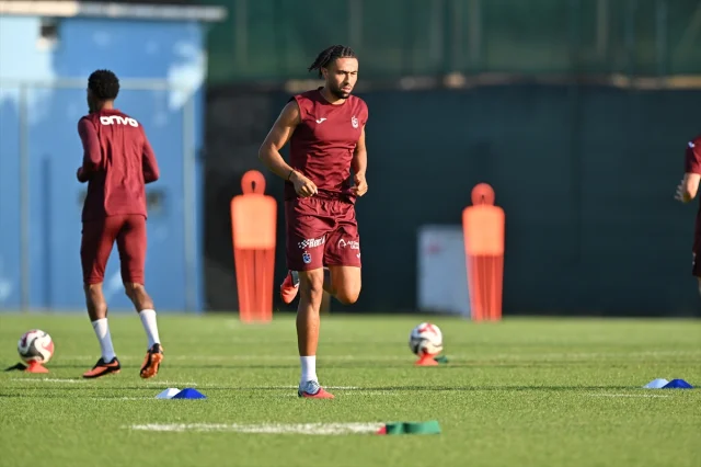 Trabzonspor ve Antalyaspor Karşılaşması Öncesi Heyecan Dorukta