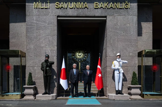 Savunma Bakanları Türkiye-Japonya Arasında Yeni Dönem Başlatıyor