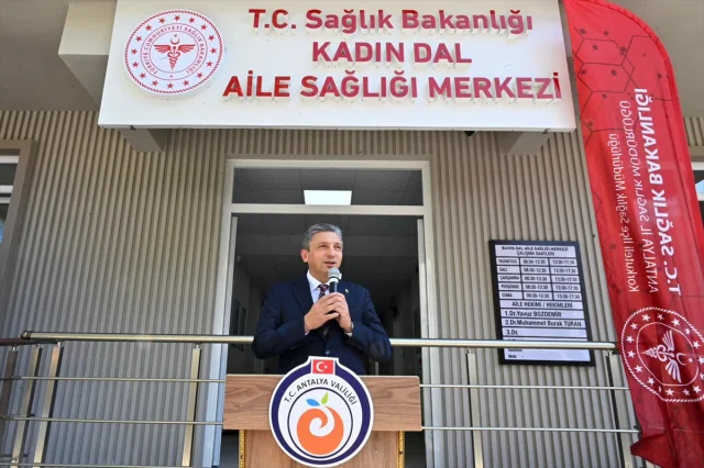 Antalya'da Yeni Aile Sağlığı Merkezi Büyük Bir Katılımla Açıldı