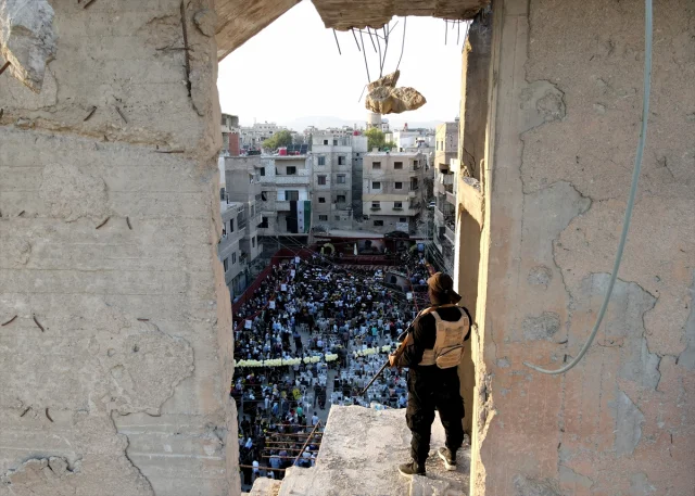 Doğu Guta'da Anlamlı Yürüyüş Sürpriz Bir Mesaja Sahne Oldu