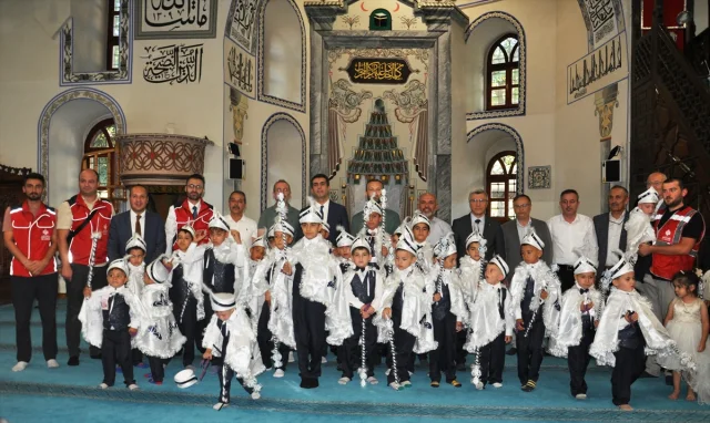 Kütahya'da Tarihe Dokunan Toplu Sünnet Şöleni