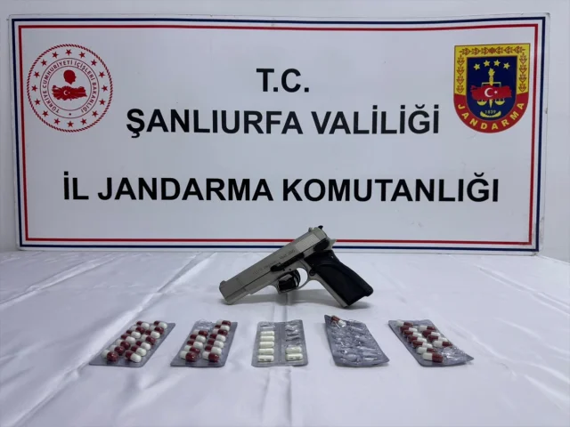 Şanlıurfa'da Dev Operasyon: Silahlar ve Uyuşturucular Ele Ge...