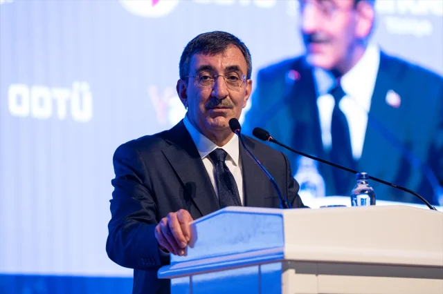 Cumhurbaşkanı Yardımcısı Yılmaz'dan Yapay Zeka ve Teknoloji Vurgusu