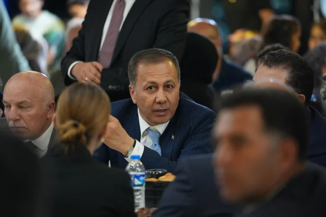 İçişleri Bakanı Yerlikaya Erzurum'da Türkiye'nin Yeni Yüzyılını Anlattı
