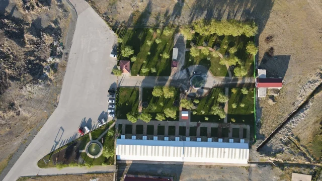 Erzincan'daki Şifalı Hor Hor Kaplıcası Ziyaretçilerini Büyülüyor