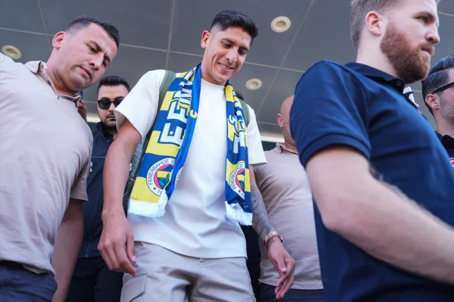 Edson Alvarez'in Fenerbahçe Macerası İstanbul'da Başladı