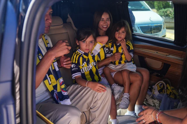 Edson Alvarez'in Fenerbahçe Macerası İstanbul'da Başladı