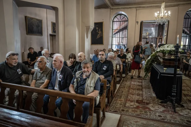 Fotoğraf Dünyasının Duayeni Garbis Loris Özatay'a Veda