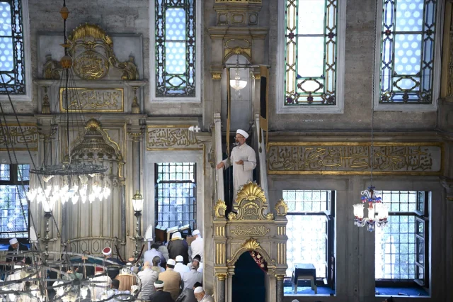Diyanet İşleri Başkanı Erbaş'tan Eyüpsultan Camisi'nde Tarihsel Çağrı