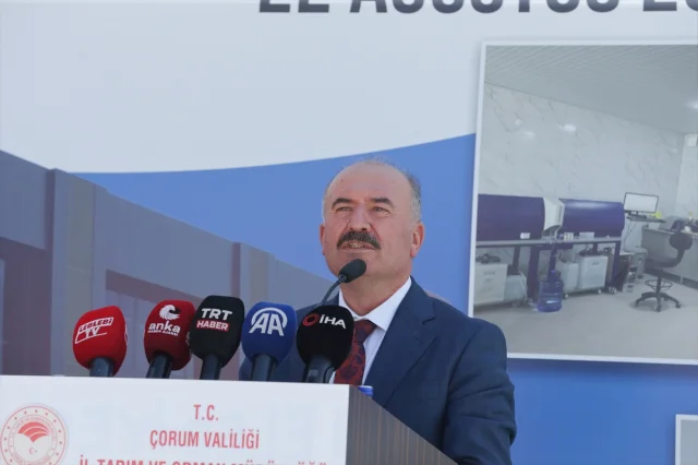Bakan Yumaklı Şap Hastalığına Karşı Üreticileri Uyardı: Hayvan Pazarları Yeniden Açılıyor