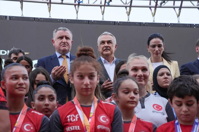 Sporun Gücü Aydın'ı Sarıyor: 23 Tesis Görkemli Törenle Açıldı