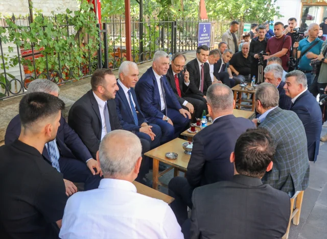 Ticaret Bakanı Ömer Bolat'ın Siirt Çıkarması Vatandaşlarla Buluşma